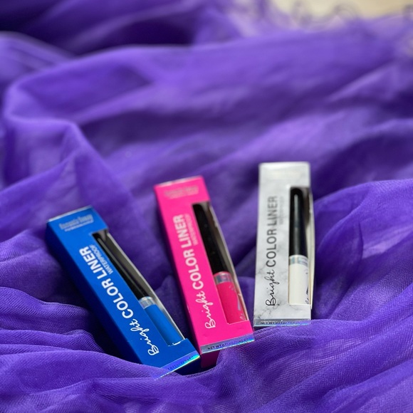 Eyeliners - Water 💦 Proof 💪🏻❤️ - Picture 2 of 3